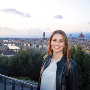 Meet your Posher, Leah